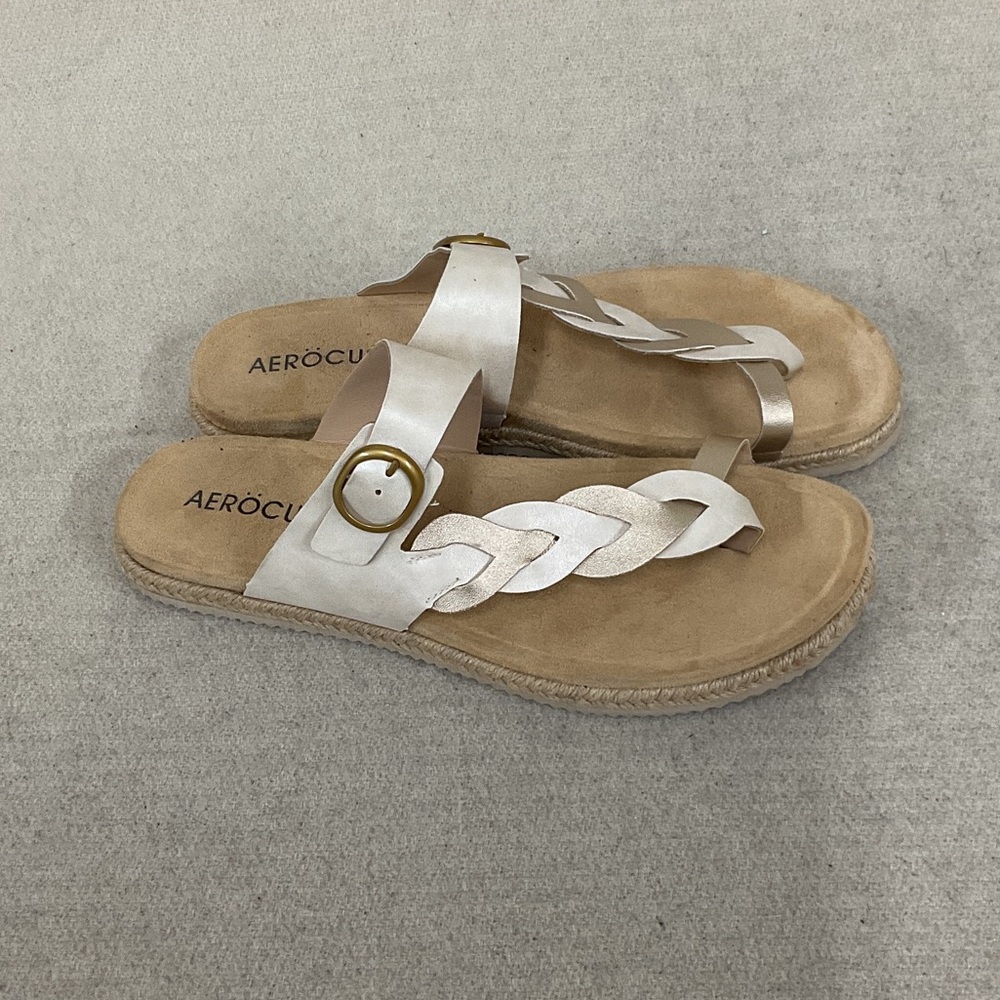 NWOT Woman’s Aeröcushion sandals
